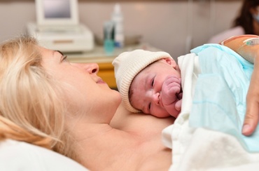 Anestezia epidurală ar putea reduce riscul apariției depresiei postnatale