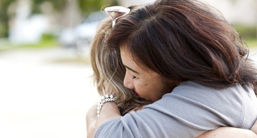 Pentru prietena mea fără copii: îți mulțumesc că ești lângă mine, când eu sunt doar mamă