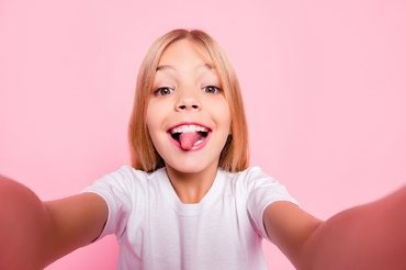 Este sigură pentru copii aplicația TikTok?