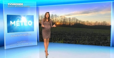 Gravidele ar trebui să poarte haine care nu violează retina sensibilă a privitorilor