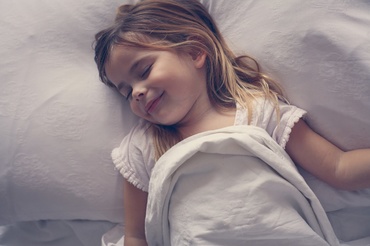 10 sfaturi de la 10 părinți, pentru un somn al copiilor de nota 10