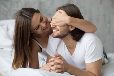 Bărbații NU înșală pentru că nu i-ați făcut friptură! Bărbații vor sex
