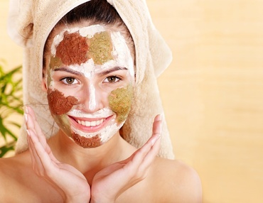 Măști de față pe care le poți face singură, la tine acasă