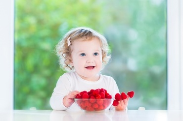Zmeura – când se introduce în alimentația bebelușului și ce beneficii oferă