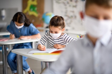 Ministerul Sănătății a publicat măsurile pentru începerea școlii din 14 septembrie. Masca este obligatorie de la clasa pregătitoare