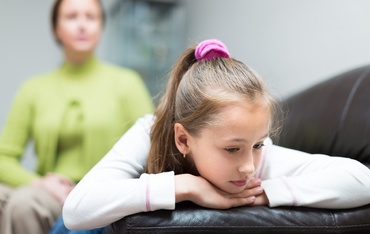 Cum să vorbești cu copilul preadolescent despre subiecte incomode