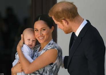 Meghan Markle a pierdut o sarcină: „Știam, în timp ce îmi țineam fiul în brațe, că îl voi pierde pe al doilea”