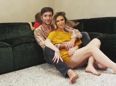 Adela Popescu, gravidă pentru a treia oară