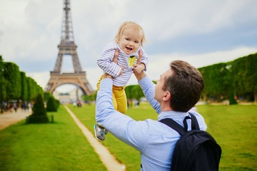 Și-a învățat copilul să se comporte frumos, adoptând tehnici de parenting din Franța. Iată despre ce e vorba