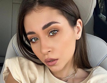 Nicole Cherry este însărcinată!