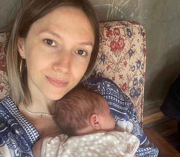 Adela Popescu a anunțat numele bebelușului!