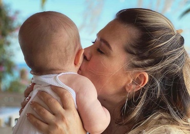 Josephine Ana Maria a împlinit 6 luni. Gina Pistol: “Sunteți invitați cu toții la ziua ei”