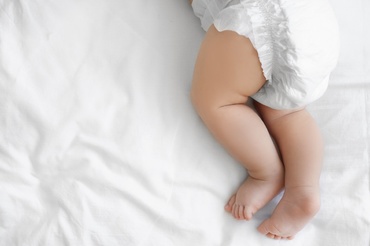 Conform noilor cercetări, scaunul bebelușilor conține microplastice. Ce ar trebui să știe părinții