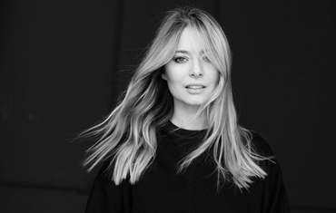 Laura Cosoi, despre situația actuală provocată de COVID-19 și moartea tatălui ei: „În perioada asta sunt tare anxioasă. Pur și simplu, în jurul meu sunt mulți oameni bolnavi, chinuiți, încercați.”