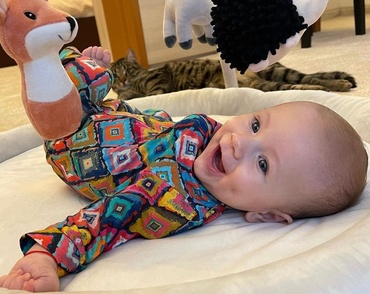 Luca-Tiago, bebelușul Gabrielei Prisacariu și al lui Dani Oțil, împlinește astăzi 4 luni. Ce fotografie a postat mămica