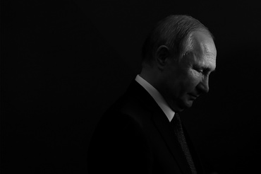 Vladimir Putin a avut o copilărie cumplită. De la „copilul minune” a devenit președintele orbit de putere