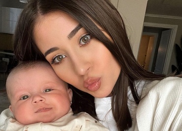 Nicole Cherry a îmbrăcat-o pe Anastasia în cireșică. Vezi fotografiile înduioșătoare cu micuța