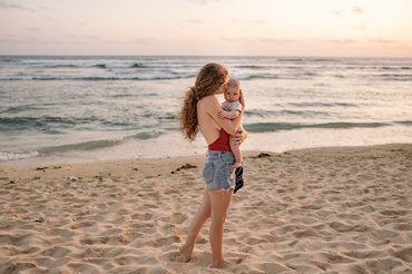 Ce nu trebuie să lipsească din bagajul copiilor, în vacanță: sfaturi utile