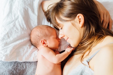Interacțiunea părinte-copil îmbunătățește sănătatea neonatală, conform unui nou studiu