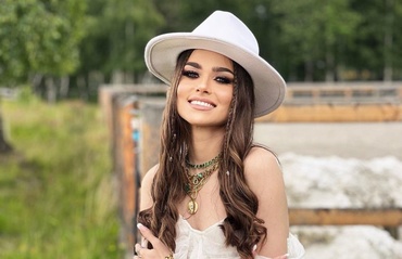 Theo Rose este însărcinată? Ce a declarat mama artistei