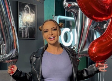 Andreea Antonescu, vizită neașteptată la maternitate. Cine a surprins-o pe proaspăta mămică