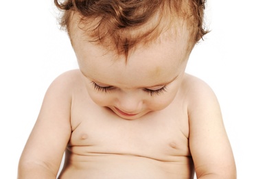 De ce își atinge copilul organele genitale? Când devine acest lucru o problemă