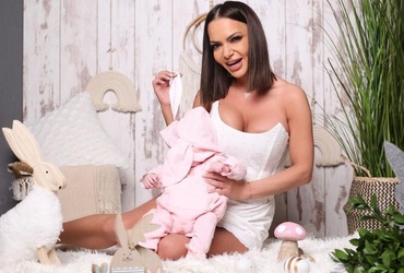 Andreea Antonescu, shooting foto cu micuța Venice Victoria: „Primul Paște din viața bebelinei mele iubite”