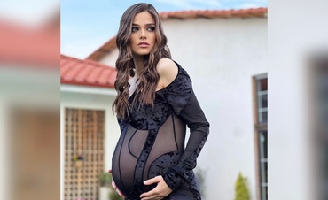 Theo Rose, pictorial îndrăzneț, cu burtica la vedere