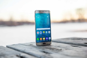iOS sau Android: pentru ce tip de sistem de operare ar fi indicat să optezi la noul tău telefon smart