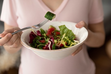 Dieta mamei ar putea reduce riscul de astm la copil, potrivit unui nou studiu