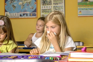 Mihai Craiu, despre reîntoarcerea copiilor în colectivitate și îngrijorarea părinților cu privire la sănătatea acestora: “NU toți microbii identificați prin exsudat nazal sunt vinovați de producerea bolilor de sezon!”