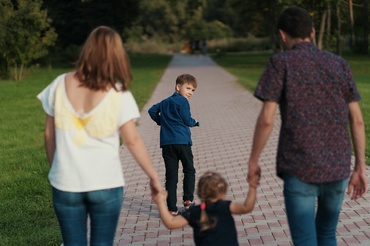 A doua relație și primii copii sau cum să gestionăm conflictele între noua și vechea familie?
