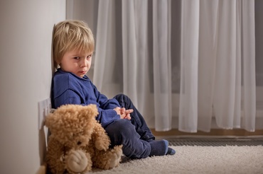 6 modalități eficiente de a calma copilul cu tantrumuri