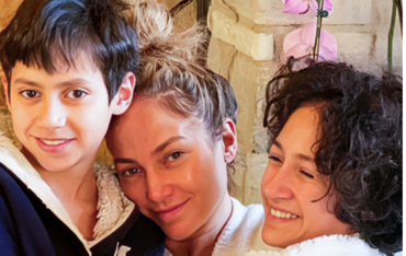 „Am suferit în tăcere” - Jennifer Lopez a declarat că s-a simțit nesigură pe corpul ei, după nașterea gemenilor