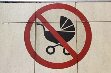 Familiile tradiționale din UE? Fără copii! 75 % dintre cupluri nu procreează