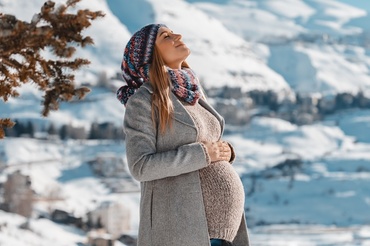 4 motive pentru care spunem că e bine să devii mamă iarna