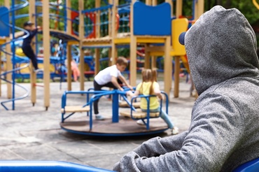 Atenție, părinți! Crește numărul copiilor vizați de pedofili pe internet. Cele mai multe victime au sub 10 ani