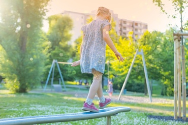 10 lucruri neașteptate pe care copiii tăi le vor păstra din copilărie – și cum să te asiguri că sunt amintiri frumoase