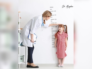 Ce putem face pentru a avea copii mai înalți? Medic endocrinolog: "Poate suna ciudat, dar..."