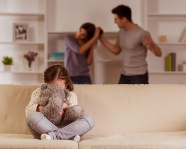 Influențează sexul copilului comportamentul violent al tatălui, în familie? Ce spun studiile