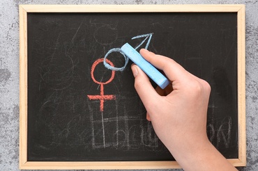Elevii cer ca "Educația sexuală" să fie disciplină obligatorie. 45% dintre mamele sub 15 ani din Uniunea Europeană provin din țara noastră