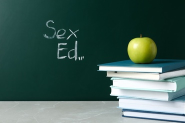 De la ce vârstă și cum îi vorbești copilului tău despre viața sexuală