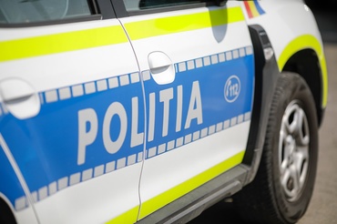 Copil de 5 ani, lovit de un moped pe un trotuar din București. Șoferița a fugit de la locul accidentului