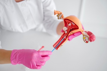 Insuficiența cervicală: un diagnostic tăcut, dar cu impact major în sarcină