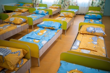 Plânsul copilului la grădiniță din cauza somnului: ce se ascunde în spatele refuzului de a dormi