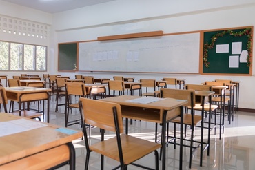 5 iunie 2025 – Zi liberă în învățământ. Elevii și profesorii nu merg la școală de Ziua Învățătorului