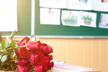 Cât de mult ne pasă de învățători... doar o zi pe an?