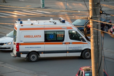Grav accident în Brașov: copil de 3 ani, în stare critică după ce a căzut de la etajul 5