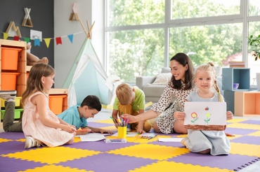 Grădiniță pe caniculă: 5 întrebări pe care orice părinte ar trebui să le pună educatoarei
