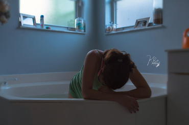 Nașterea în apă – avantaje și dezavantaje, pentru mamă și bebe